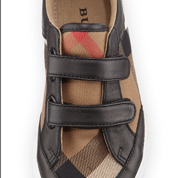 Burberry Authentic kids sneaker. - Picture 2 of 13